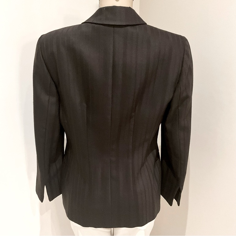GEANFRANCO FERRE STUDIO BROWN COLOR BLAZER. - Picture 6 of 9